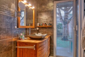 Dusche, Haartrockner