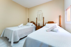 2 bedrooms, free WiFi, bed sheets