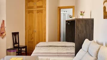 Bügeleisen/Bügelbrett, Bettwäsche