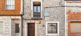 Country House 'El Pico' with Mountain View, Private Terrace and Wi-Fi