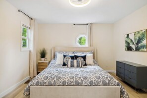 3 habitaciones, cuna de viaje, wifi y ropa de cama 