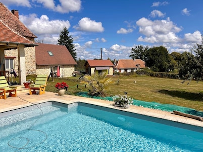Cosy Fitness & Wellness Cottage with Shared Pool, Wi-Fi, and Air Conditioning