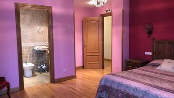 4 slaapkamers, een strijkplank/strijkijzer, gratis wifi, beddengoed