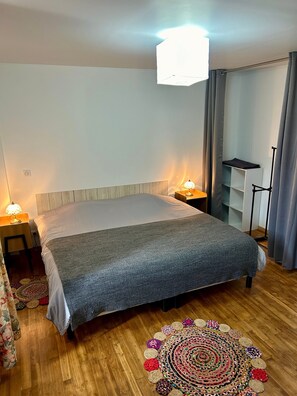 2 habitaciones, wifi gratis y ropa de cama 