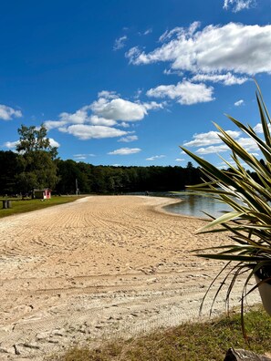 Beach - Charming Fitness & Wellness Cottage with Shared Pool (Masseret)