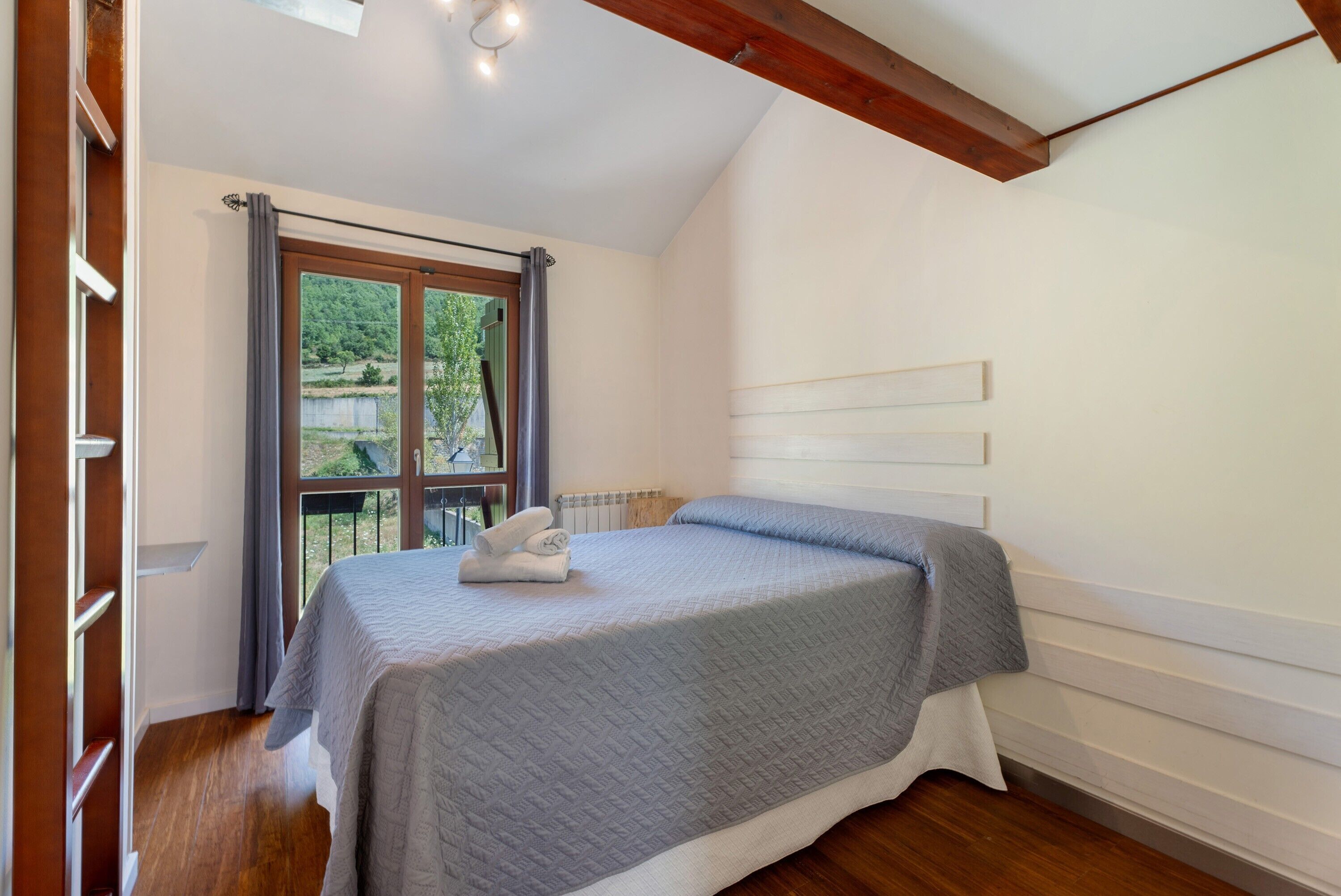 3 soverom, strykejern/-brett, wi-fi (inkludert) og sengetøy