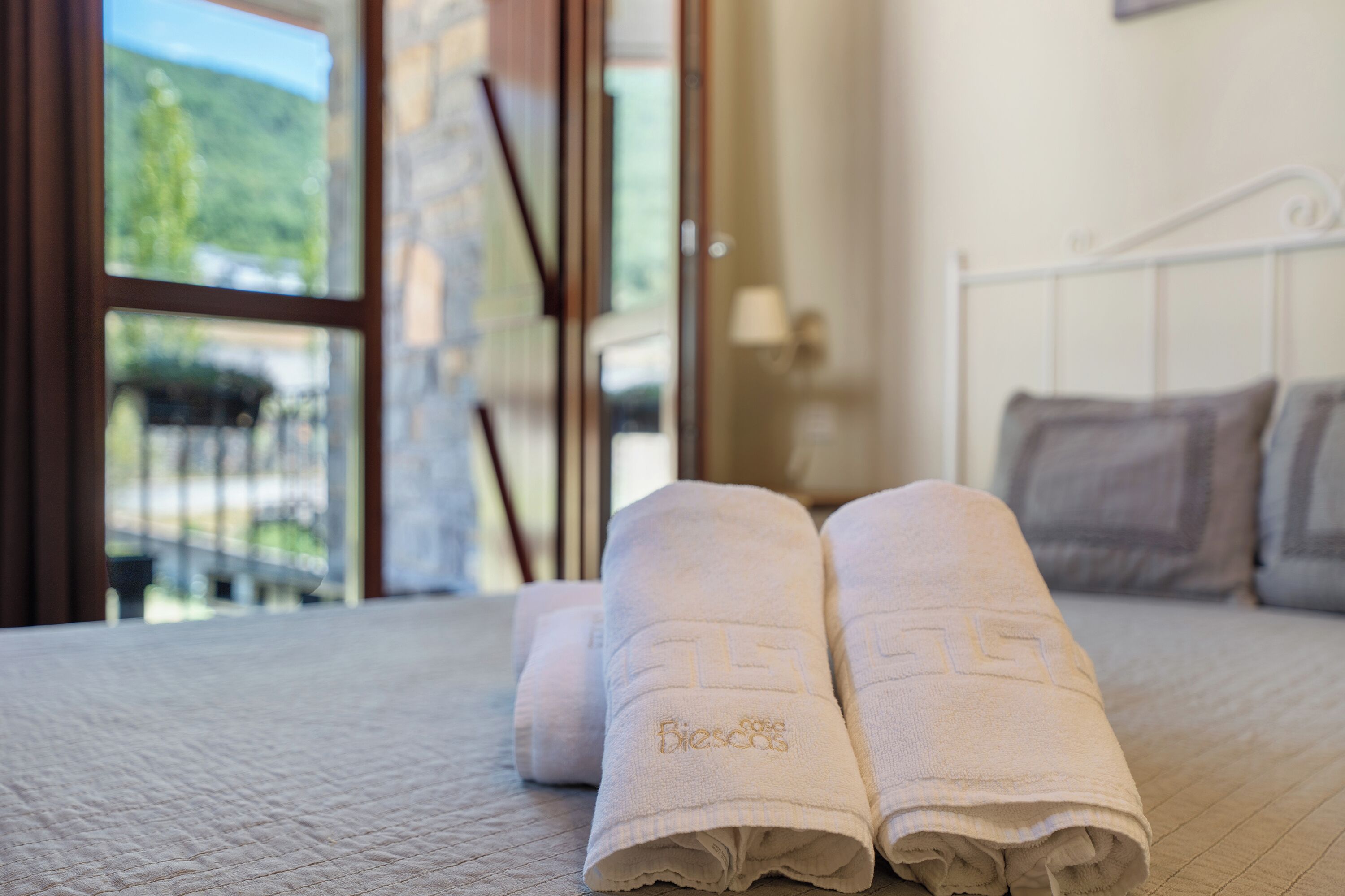 3 chambres, fer et planche à repasser, Wi-Fi gratuit, draps fournis