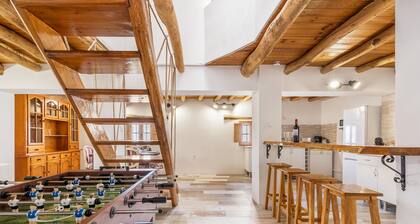 Casa Rústica – Your Retreat with Terrace and Mountain Views