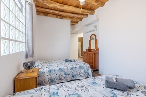 3 Schlafzimmer, Bügeleisen/Bügelbrett, kostenloses WLAN, Bettwäsche