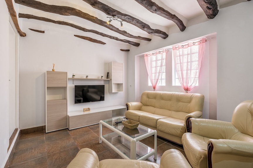 Holiday Home "Casa Rústica Your Retreat With Terrace And Mountain Views" - Lanjarón