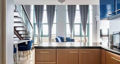 Cozy Loft Apartment in Eastwood City - 5 mins walk to the mall, with pool & gym!
