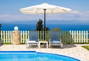 Pool - Gkountis Garden Studio Apartment with Sea View, Shared Pool & Wi-Fi (Lefkada)