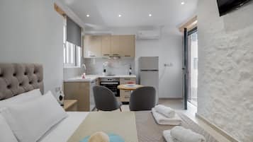 1 bedroom, iron/ironing board, free WiFi, bed sheets