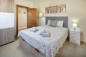 2 soverom, strykejern/-brett, wi-fi (inkludert) og sengetøy