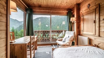 6 quartos, ferros/tábuas de passar roupa