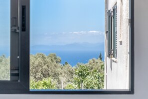 Interior - Studio Apartment '4' with Sea View, Wi-Fi and Air Conditioning (?e???da)