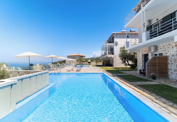 Pool - Studio Apartment '4' with Sea View, Wi-Fi and Air Conditioning (?e???da)