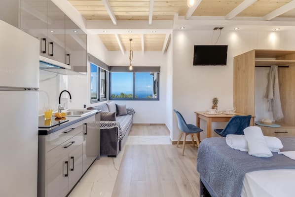 Free WiFi, bed sheets - Studio Apartment '4' with Sea View, Wi-Fi and Air Conditioning (?e???da)