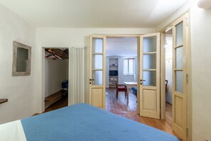 1 bedroom, bed sheets - Apartment 'Appartamento Nel Cuore Di Volterra' (Volterra)
