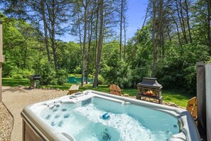 Bain à remous extérieur