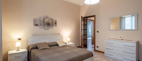 2 chambres, fer et planche Ă repasser, Wi-Fi gratuit, draps fournis