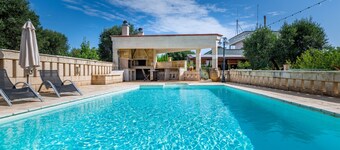 Villa 'Casa Rocco, Private Pool' with Private Pool, Wi-Fi and Air Conditioning