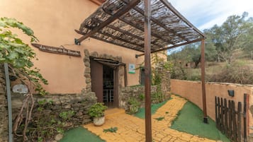 Enceinte de lâhĂ©bergement