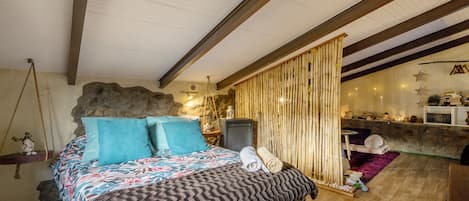 1 habitación y ropa de cama