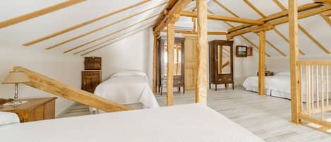 7 chambres, accĂšs au Wi-Fi (inclus), literie fournie