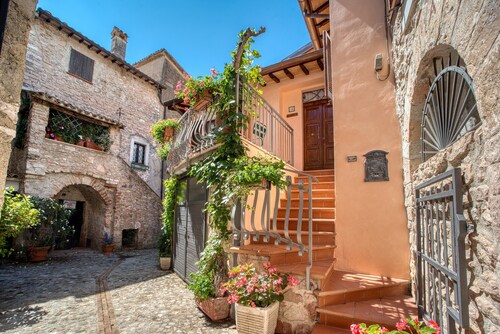 Authentic Umbrian Home: Charm and Tradition