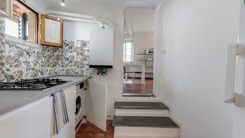 冰箱、炉灶、洗碗机、厨具/餐具