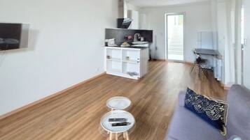 TV connectée, baby-foot, table de tennis de table