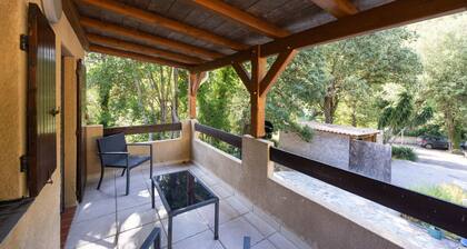 Maisonette im Herzen der Macchia mit Bergblick, WLAN und Klimaanlage