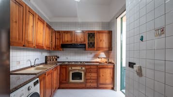 Réfrigérateur, plaque de cuisson