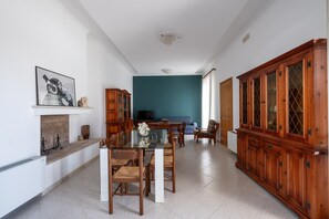 Dining - Villa 'I Love Baia Verde Spa' with Private Pool, Private Terrace and Air Conditioning (Baia Verde)