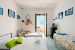 1 bedroom - Apartment 'La Playa Rivabella' with Sea View, Balcony and Air Conditioning (Gallipoli)