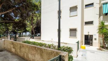 Enceinte de lâhĂ©bergement