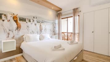 Een strijkplank/strijkijzer, gratis wifi, beddengoed