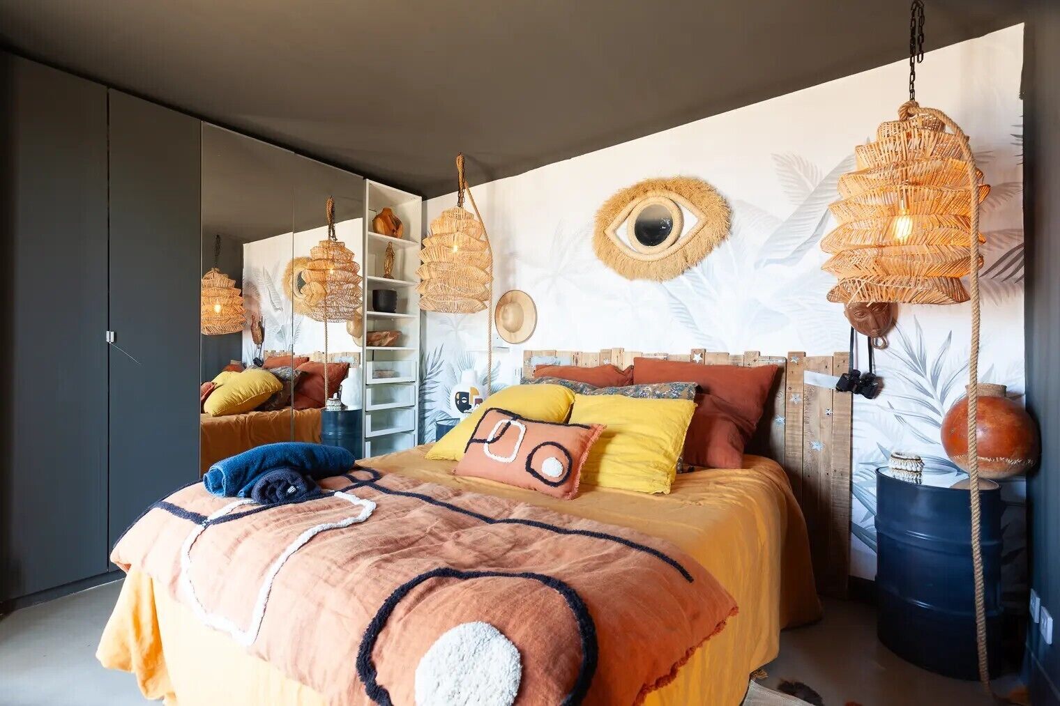 3 chambres, fer et planche à repasser, Wi-Fi gratuit, draps fournis