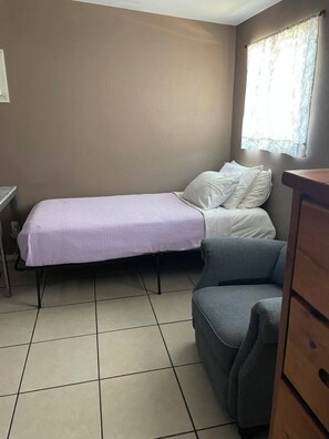 WiFi, bed sheets