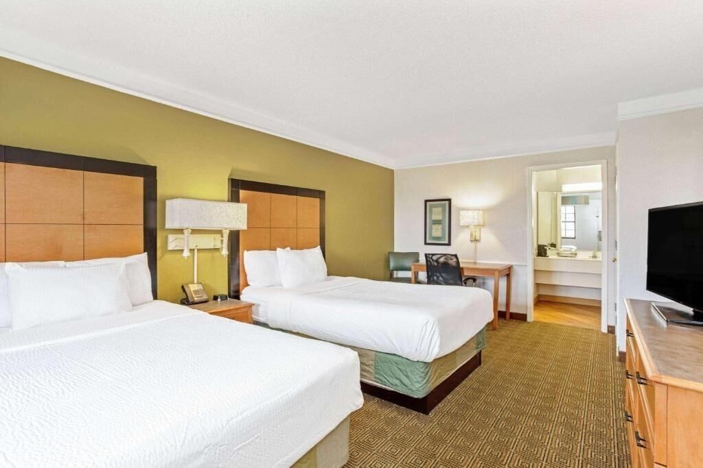 Double Room Near Madison Landscape Inc ORL