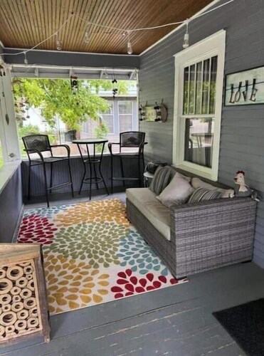 Remodeled Historical Home 2 blocks from CSU campus and 3 blocks to Old Town 