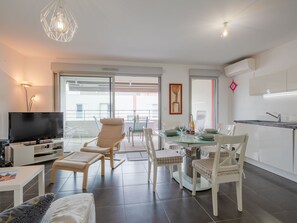 Interior - Le Newport by Interhome (Fréjus)