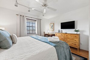 2 chambres, fer et planche Ă repasser, Wi-Fi, draps fournis
