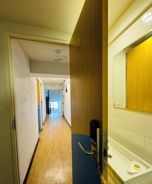 Standard Studio, Park View | Living area - Bei Otto Haus (Bangkok)