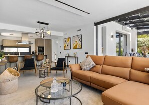 Living area - Villa Yara private pool - jacuzzi - sauna - cinema (Mijas)