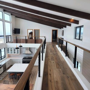 Interior - Modern Luxury Yellowstone Retreat (Cameron)