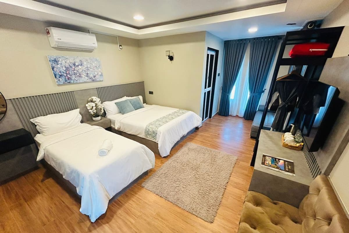 Exclusive Triple Room, Balcony, Resort View