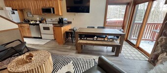 Hillside Hideaway | Ski-In/Ski-Out| Pool & Hot Tub