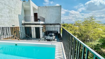 Alberca al aire libre